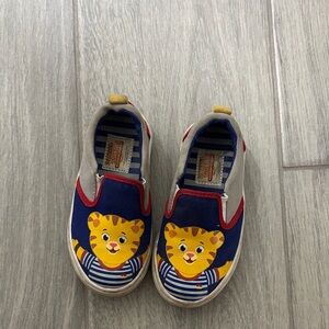 Kids Slip-On Shoes with Daniel Tiger Design - Blue and Red